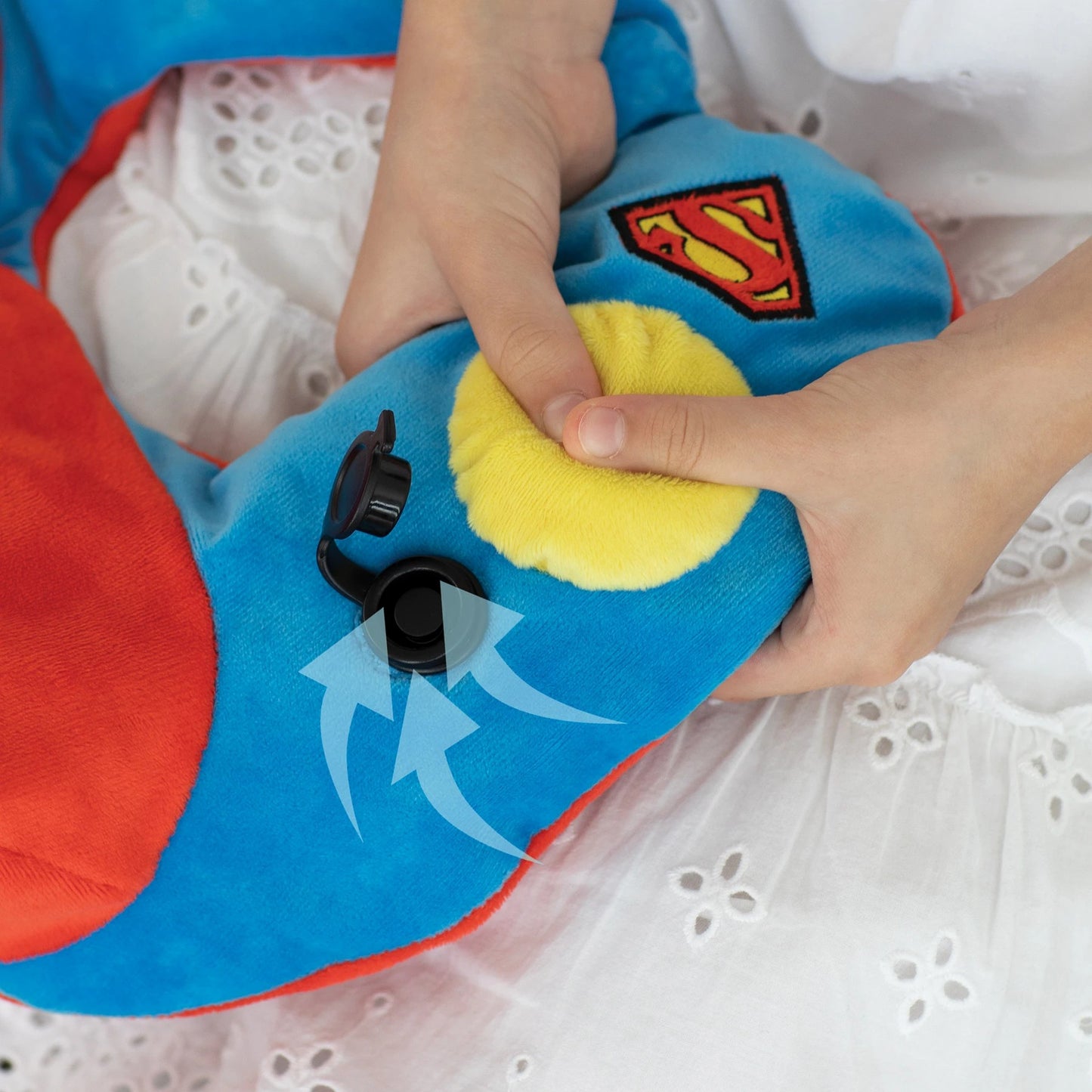 Justice League 3D Pump Neck Pillow with Hood - Superman