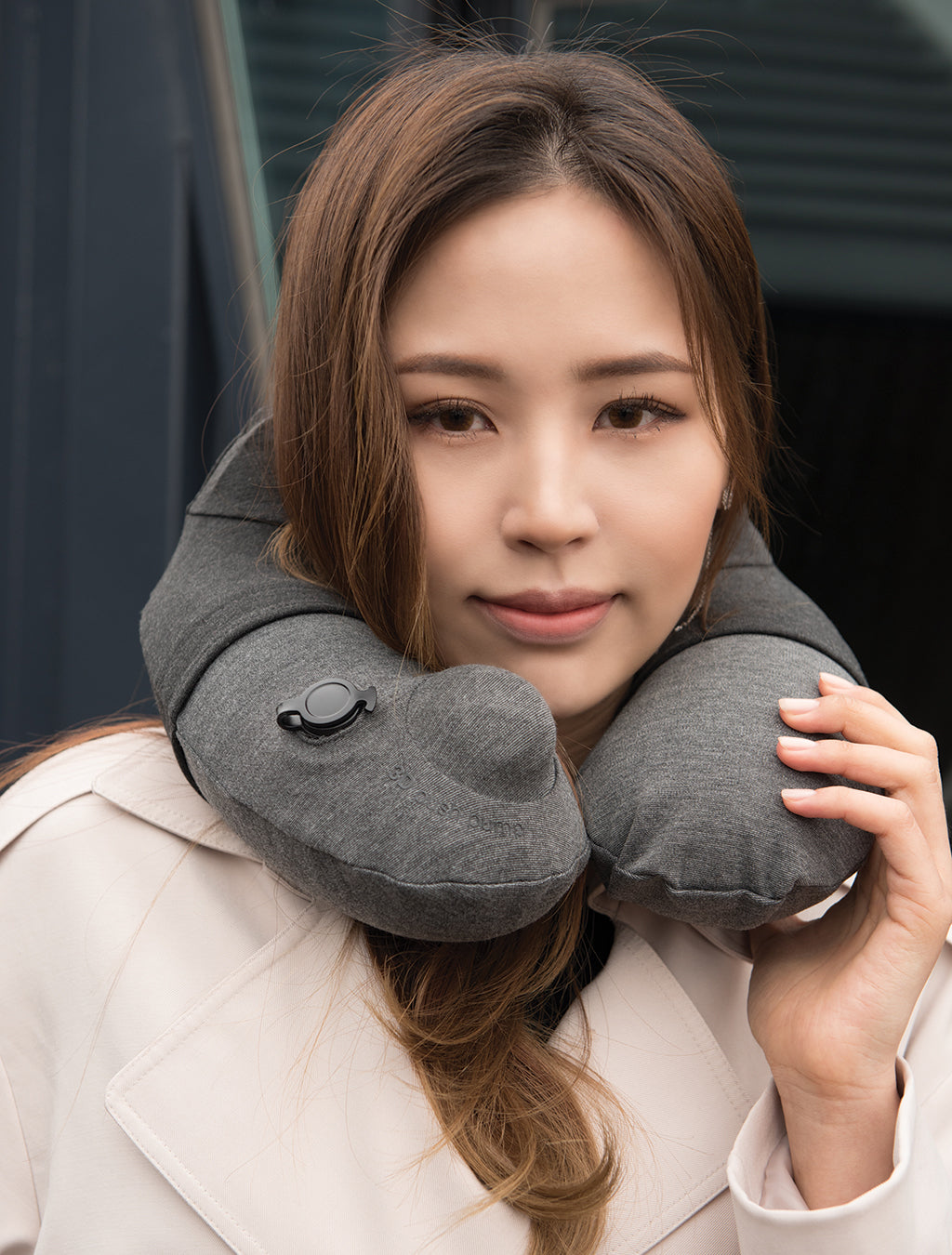 3D Inflatable Neck Pillow - Black